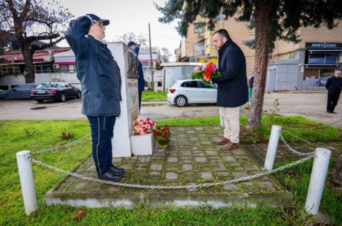 ТОШКОВСКИ: Македонија не ги заборава своите храбри синови, бранителите Петрушевски, Ангеловски и Готак беа подмолно убиени