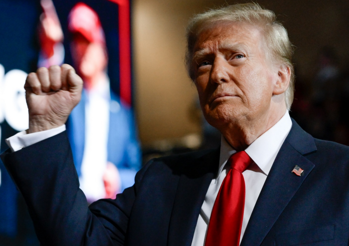 ТРАМП: За нас е воена операција тоа што за демократите е војна, а сенаторот Шумер е готов, тој е Палестинец, стана палестински лидер