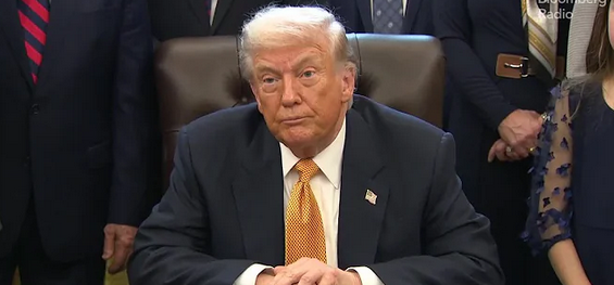 Трамп се заканува дека ќе го употреби Законот за бунт поради протестите во Минесота