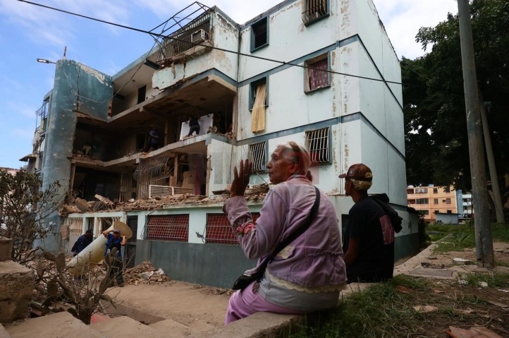 ПО КУБА 7 ДЕНА НАЦИОНАЛНА ЖАЛОСТ И ВО ВЕНЕЦУЕЛА: Тага и почит за загинатите десетици војници и офицери во нападот од САД