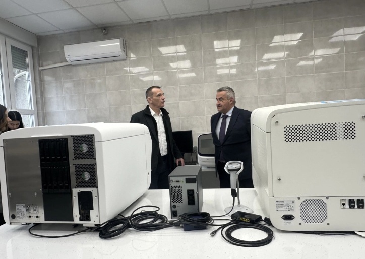 ФОНД ЗА ЗДРАВСТВО: Отсега и најсовремена молекуларна дијагностика и генетските анализи за онколошки заболувања на товар на Фондот