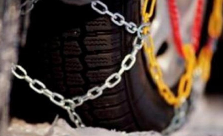 АМСМ: Снег на Попова Шапка, задолжителна зимска опрема за возилата