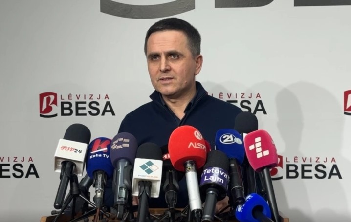 БЕСА ГО РАСПУШТИ ПРЕТСЕДАТЕЛСТВОТО: Се трасира патот за спојување во една партија „Вреди“