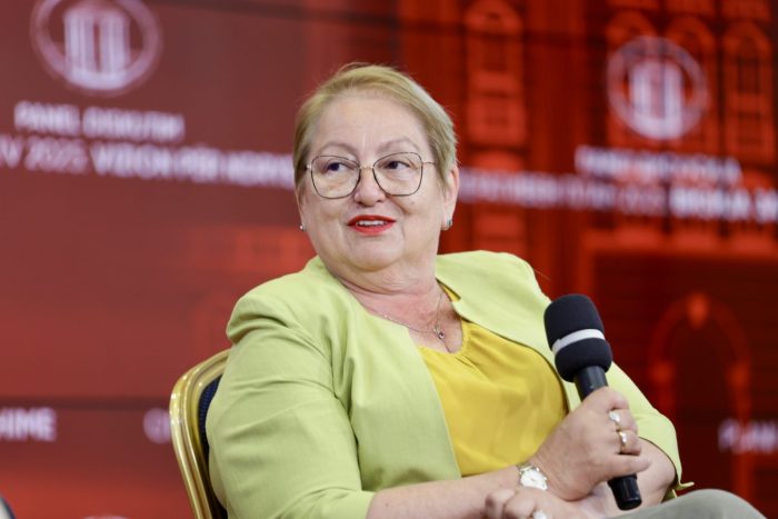 ЈАНЕВСКА: Универзитетот нема задача само да направи добар стручњак, тој треба да направи одговорна морална личност