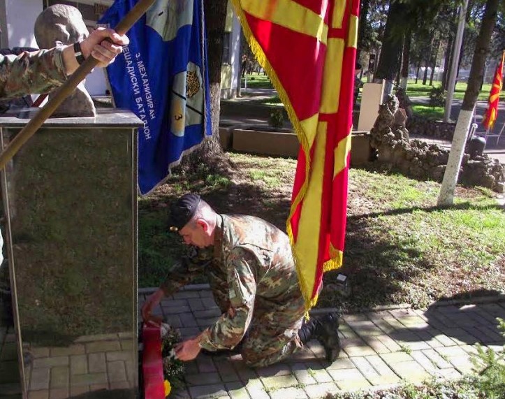 ВЕЧНА СЛАВА: Во тетовската касарна одбележана 82-годишнината од загинувањето на Кузман Јосифоски-Питу