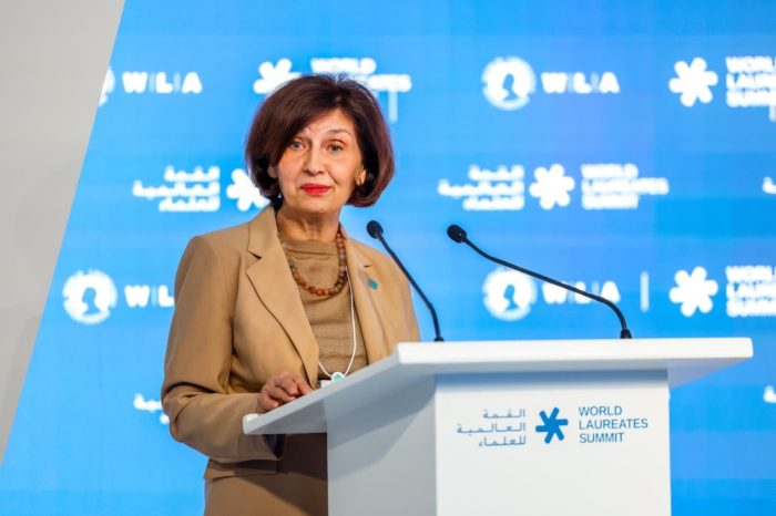 СИЉАНОВСКА НА СВЕТСКИОТ САМИТ НА ЛАУРЕАТИ ВО ДУБАИ: Во науката нема мали и големи држави, туку само мали и големи идеи