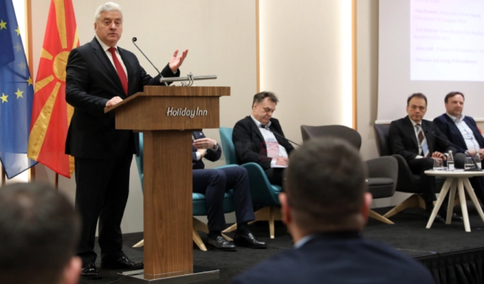 ИВАНОВ: Треба да го прифатиме економското интегрирање во ЕУ, но и ние секој ден и подаруваме по 500 000 евра