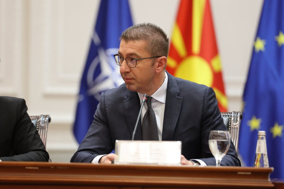 МИЦКОСКИ: Во моментот се отвораат 50 предмети за висока корупција, со конфискација украденото мора да му се врати на народот