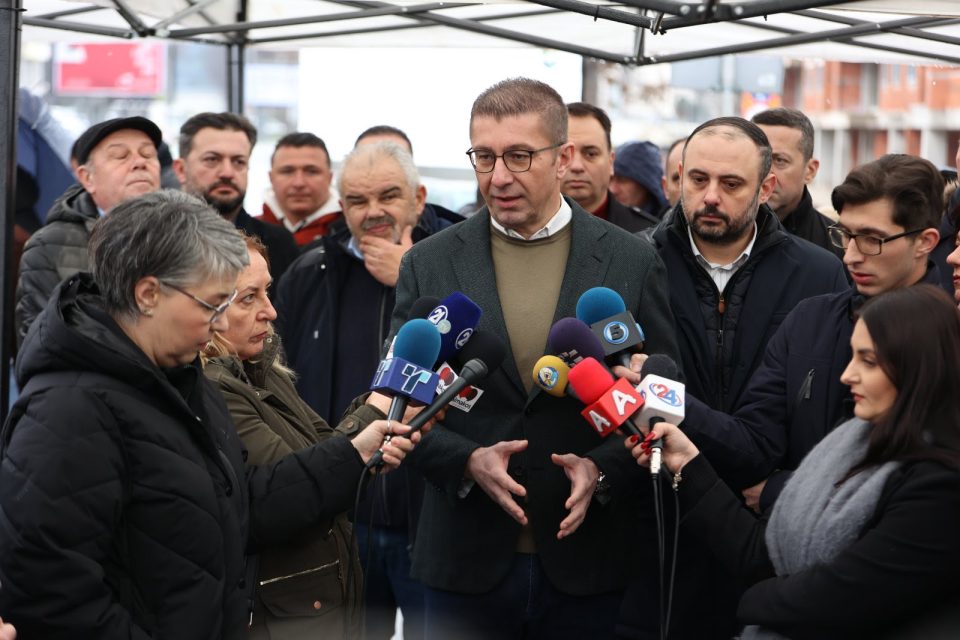 МИЦКОСКИ: Со набавката на нови 40 камиони за транспорт на смет, за Комунална хигиена, значително ќе се подобри чистотата во Скопје