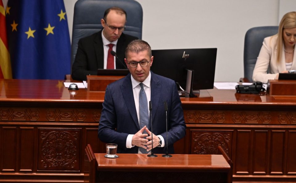 МИЦКОСКИ ДО ФИЛИПЧЕ: За ЕУ ние нема да водиме мекотелна политика и додека има како вас од Бугарија ќе играат на помал отпор