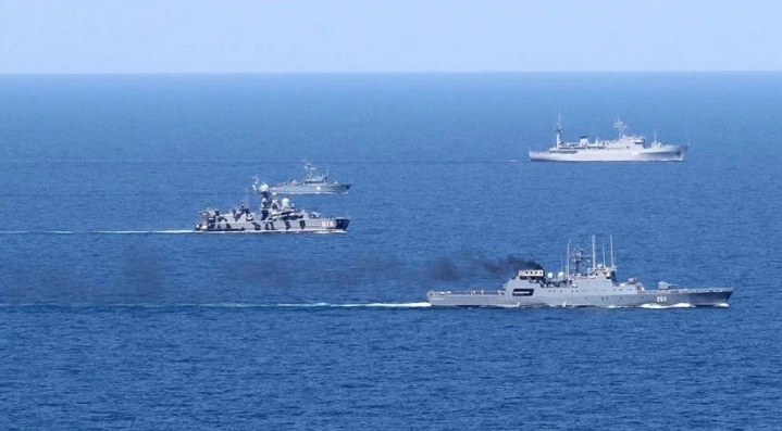 МАНЕВРИ ВО ИНДИСКИОТ ОКЕАН: Иран и Русија утре ќе одржат заеднички поморски вежби во Оманскиот Залив, во северниот дела на Океанот