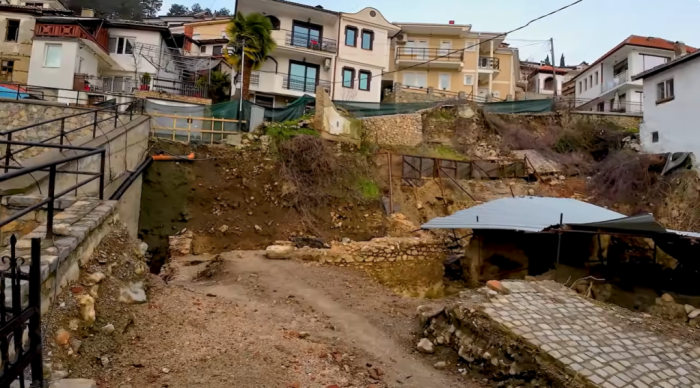 Одрон кај локалитетот Манчевци во стариот дел од Охрид