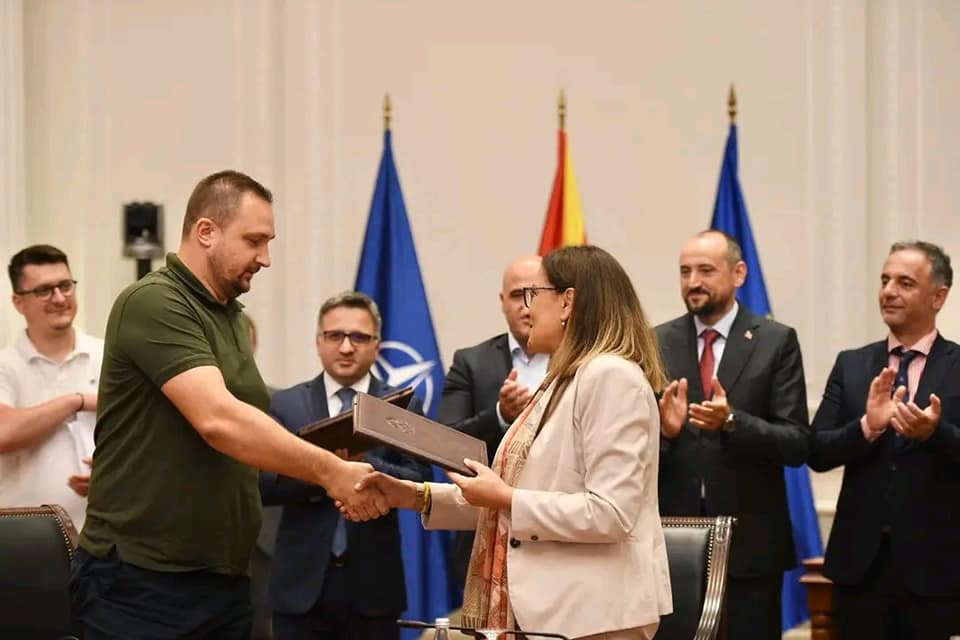 МАНАСИЕВСКИ: Трендафилов, инсталиран во ССМ преку Тренчевска, кога СДС беше на власт, сега одбива покачување на плати од 40 отсто