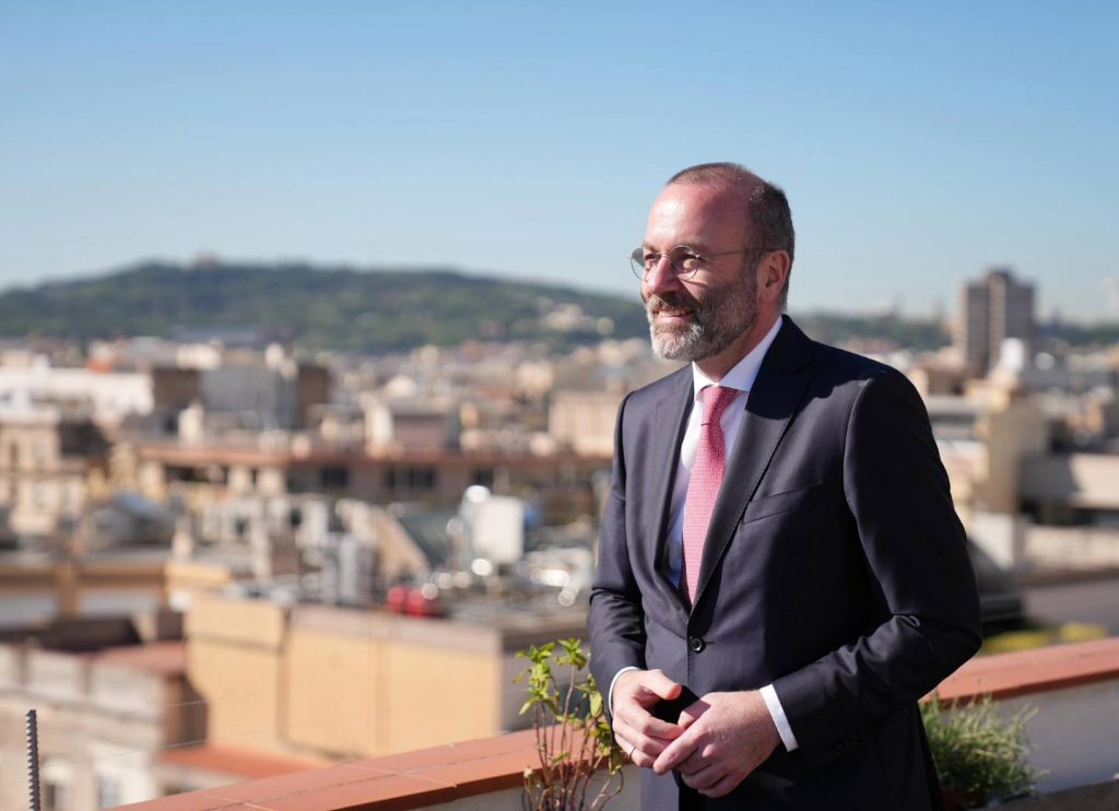 Вебер го повика Мерц цврсто да се заложи за заеднички европски одбранбени напори во рамки на ЕУ