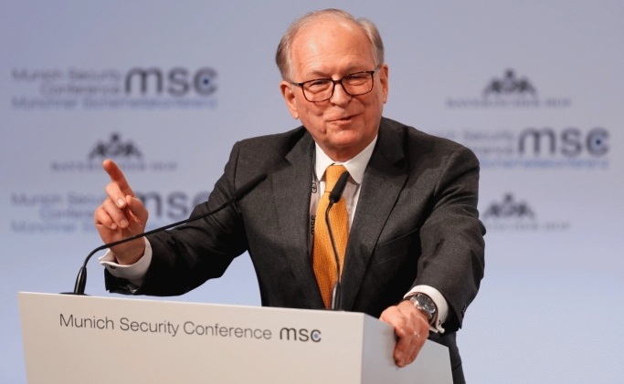 ИШИНГЕР: Додека Украина ја брани Европа заканата не е толку голема, армијата на Путин е прикована и губи илјадници војници неделно