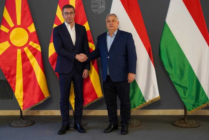 МИЦКОСКИ СО ОРБАН: Македонија продолжува напред со достоинство, со реформи и со поддршка од вистинските пријатели