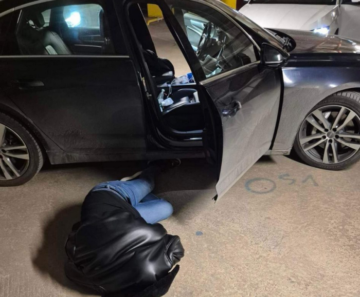 МВР СО ДЕТАЛИ: Поткупот за Анакиев од 50 000 евра најден под совозачкото седиште