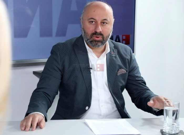 ИНТЕРВЈУ НА БОГЕСКИ: Државниот архив е столб на македонското битие, нашиот најстар документ е Евангелието на Лука од 12 век