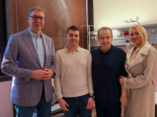 Ивица Дачиќ излезе од болница