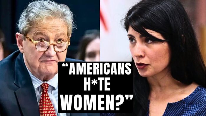 Како Кенеди сослушува професорка која тврди дека Американците ги мразат жените и дека во Врховниот суд има супремацијата на белите мажи