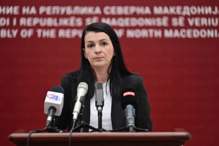 КОСТАДИНОВСКА-СТОЈЧЕВСКА: СДСМ ја штити Македонија и македонскиот јазик, кој денеска е загрозен од Владата на Мицкоски