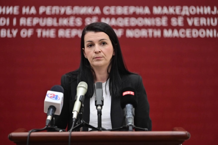 КОСТАДИНОВСКА-СТОЈЧЕВСКА: СДСМ ја штити Македонија и македонскиот јазик, кој денеска е загрозен од Владата на Мицкоски