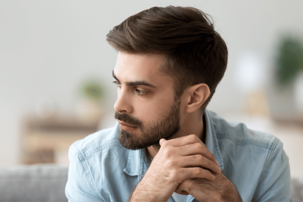 Десет знаци кои покажуваат дека си слаб маж