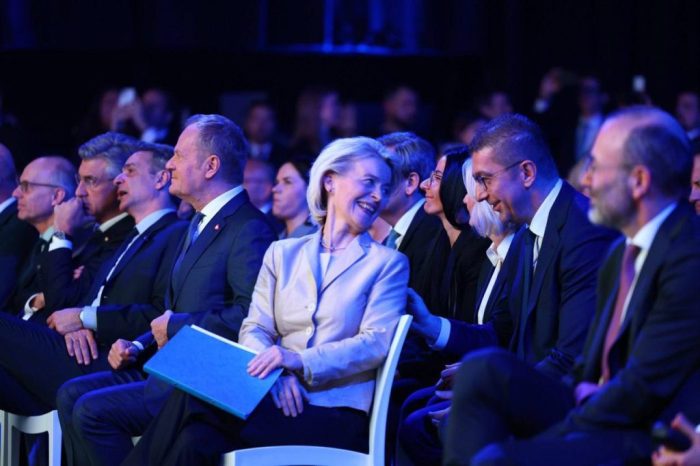 Мицкоски вечерва присуствуваше на одбележувањето на 50 години од Европска народна партија