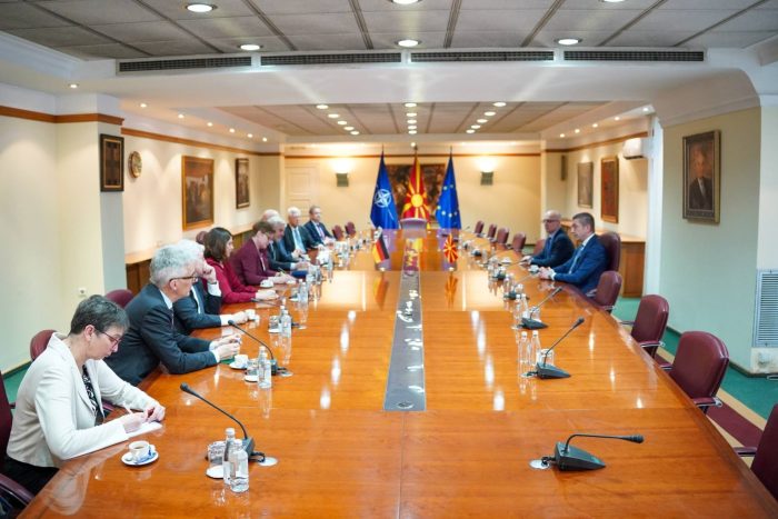 Мицкоски на средба со германските амбасадори во регионот, разговор за економските партнерства и ЕУ интеграциите