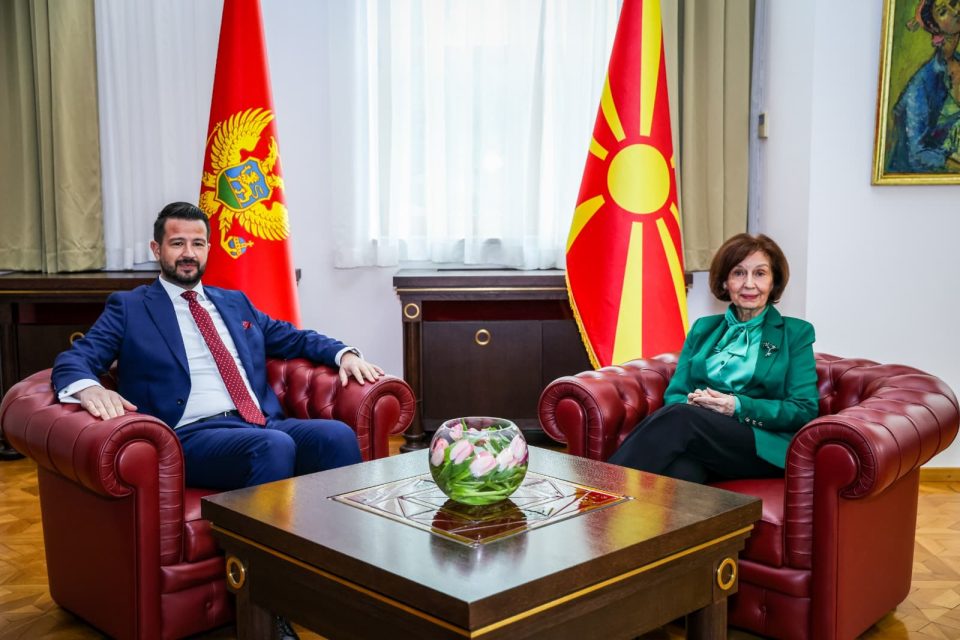 МИЛАТОВИЌ: Доаѓам како пријател кај пријатели, дури и како брат во братска Македонија, која меѓу првите ја призна Црна Гора и го цениме тоа