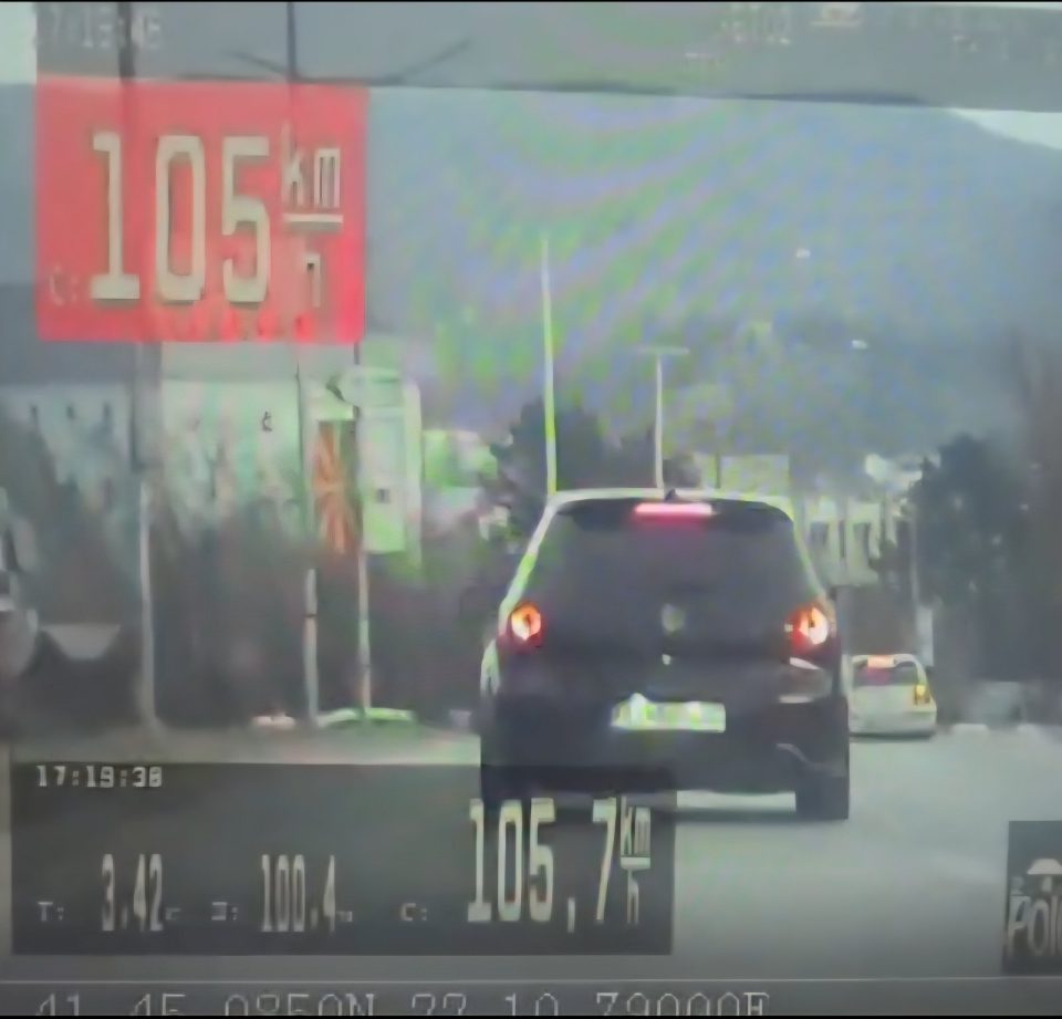 ПОЛИЦИСКИ ПРЕСРЕТНУВАЧ: Штипјанецот С.И. (21) со голф возел 105 км/ч во населено место каде е дозволено максимум 50