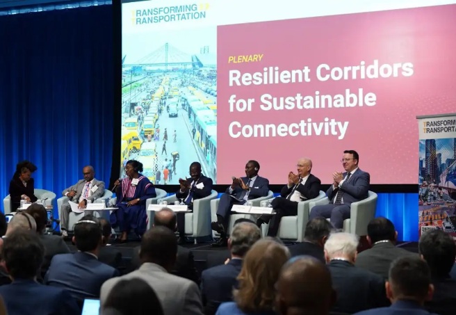 НИКОЛОСКИ: Инвестициите на коридорите во Македонија го комбинираат бизнисот и безбедноста, позитивни сигнали за инвеститорите