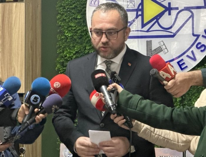 ТОШКОВСКИ: Во МВР драматично ќе се намали бројот на началници и заменици и ќе се работи на професионални, а не етнички критериуми