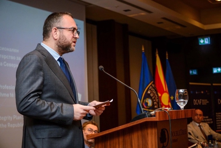 ТОШКОВСКИ: Нашата цел е нула корупција во полицијата – чесноста, праведноста и одговорноста мора доследно да се практикуваат