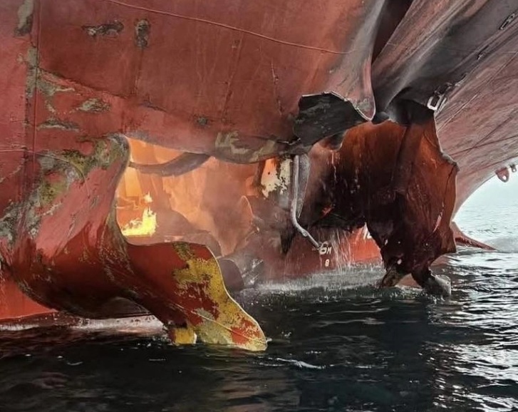 РАКЕТИРАЊЕ ВО ОРМУСКИ ТЕСНЕЦ: Нападнат и трет брод денеска, превезувал товар на големо, а бил погоден на 50 милји северозападно од Дубаи