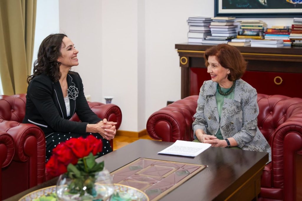 СИЉАНОВСКА СО СЛОВАЧКАТА ЕВРОПРАТЕНИЧКА ЛЕКСМАН: Блокадата е опасен преседан