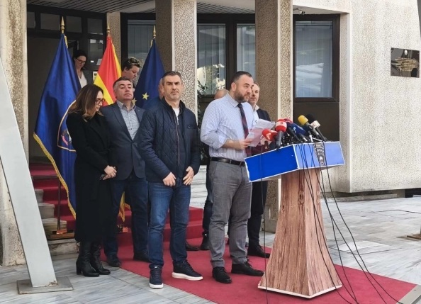 ТОШКОВСКИ ЗА СЕМЕЈНАТА ТРАГЕДИЈА ВО КАРПОШ: Жртвата негирала насилство, а сопругот бил апсен и имал криминално досие