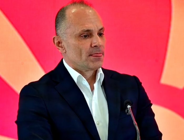 ЕФЕКТOT НА ИЉАЧОТ НА ШМРЧКО: Кога виде оти губи со 7:1 Филипче го обвини Мицкоски за предавство на Македонија и националните интереси