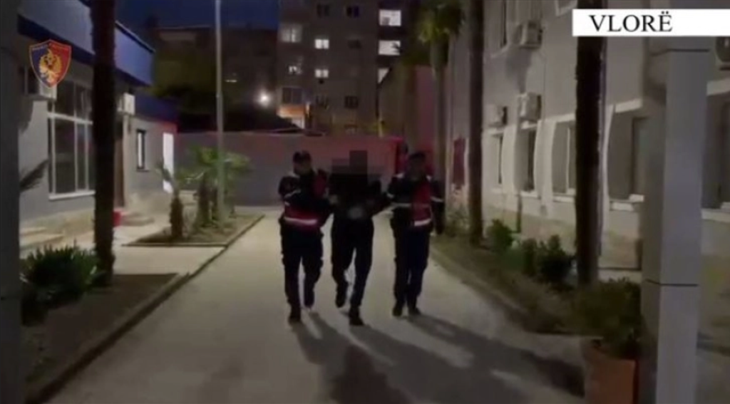 Македонски државјанин изнајмил стан во Валона и го претворил во „база за дрога“