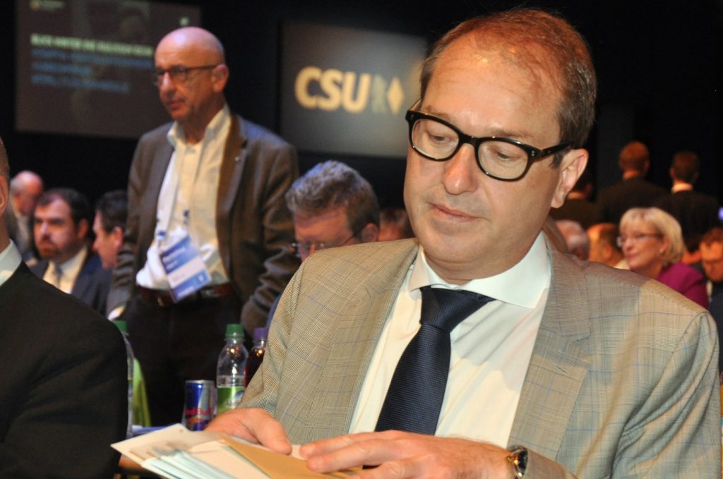 ДОБРИНТ: Војната во Иран досега не ја зголеми миграцијата кон Европа, во моментов не гледаме зголемен миграциски притисок