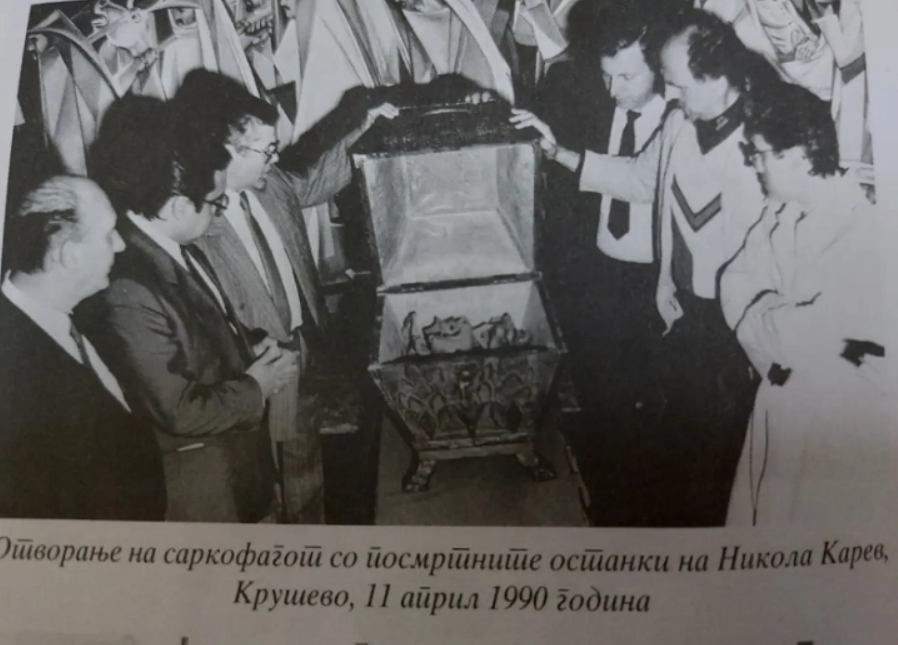 ГОДИШНИНА ОД ЗАГИНУВАЊЕТО НА ПРЕТСЕДАТЕЛОТ: Колишевски го стопирал мавзолејот, одисејата со посмртните останки на Карев траела 40 години