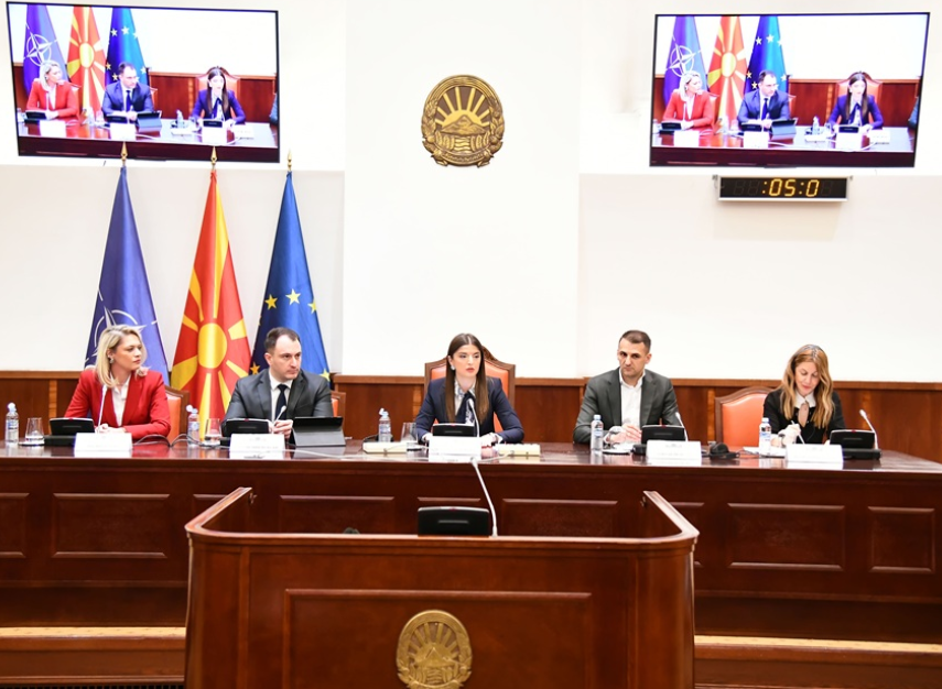 ФОКУС НА МЕНТАЛНОТО ЗДРАВЈЕ: Дебата за улогата на социјалните мрежи кај младите