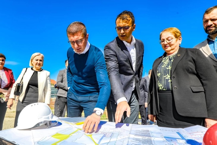 МИЦКОСКИ: Македонија шест квартали по ред има просечен раст на БДП од 3,5 отсто, во услови кога растот во ЕУ е под еден процент