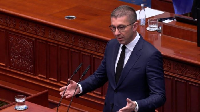 МИЦКОСКИ ДО ФИЛИПЧЕ: Вашите мерки ги плаќаме и денес, вративме 20 милиони евра, а сега и втората рата од уште 20 милиони евра