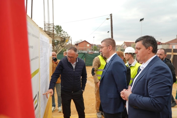 МИЦКОСКИ ВО ИЛИНДЕН: Владата продолжува со инвестиции во образованието, се гради нова училишна зграда за ООУ Гоце Делчев