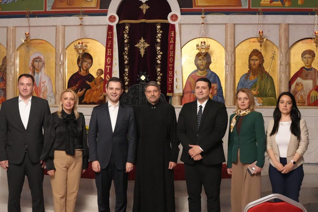Муцунски ја посети македонската црква „Света Злата Мегленска“ во Загреб