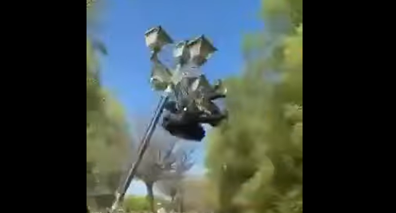 ДРАМА КАЈ СТУДЕНЧИШТА: Параглајдерист за влакно избегна трагедија со мајка и дете