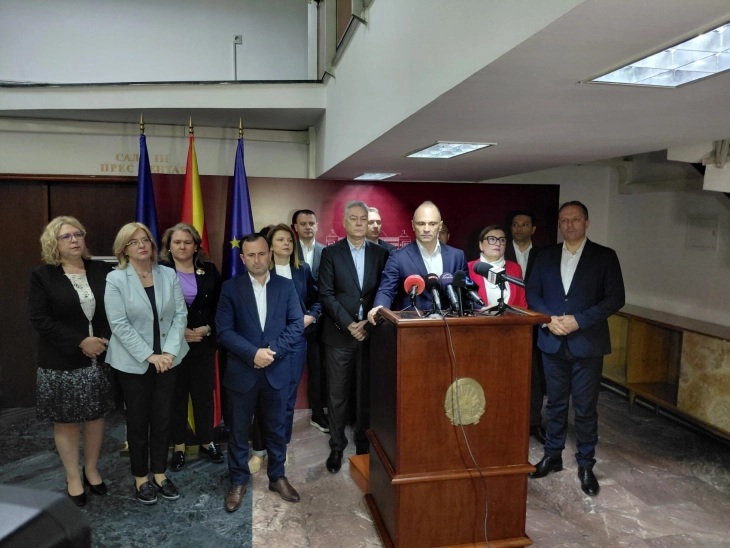 ФИЛИПЧЕ НЕ ЈА ДАВА ПРЖИНСКАТА ВЛАДА: Таа мора да „владее“ оти пратениците на СДСМ ќе се повлечат од групата и за Изборниот законик