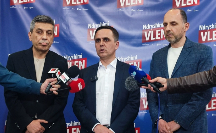 Вреди се обедини во една партија