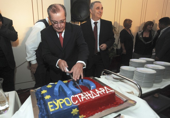 КОСТОВСКИ ЌЕ ФОРМИРА ПАРТИЈА: Газдата на пропаднатата Еуростандард банка пак ќе плива во политички води